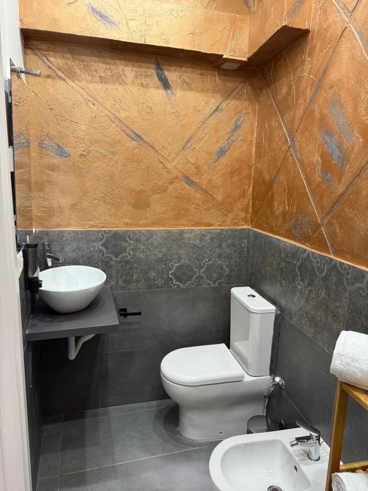 Antica Sicilia Rooms And Breakfast 卡塔尼亚 外观 照片