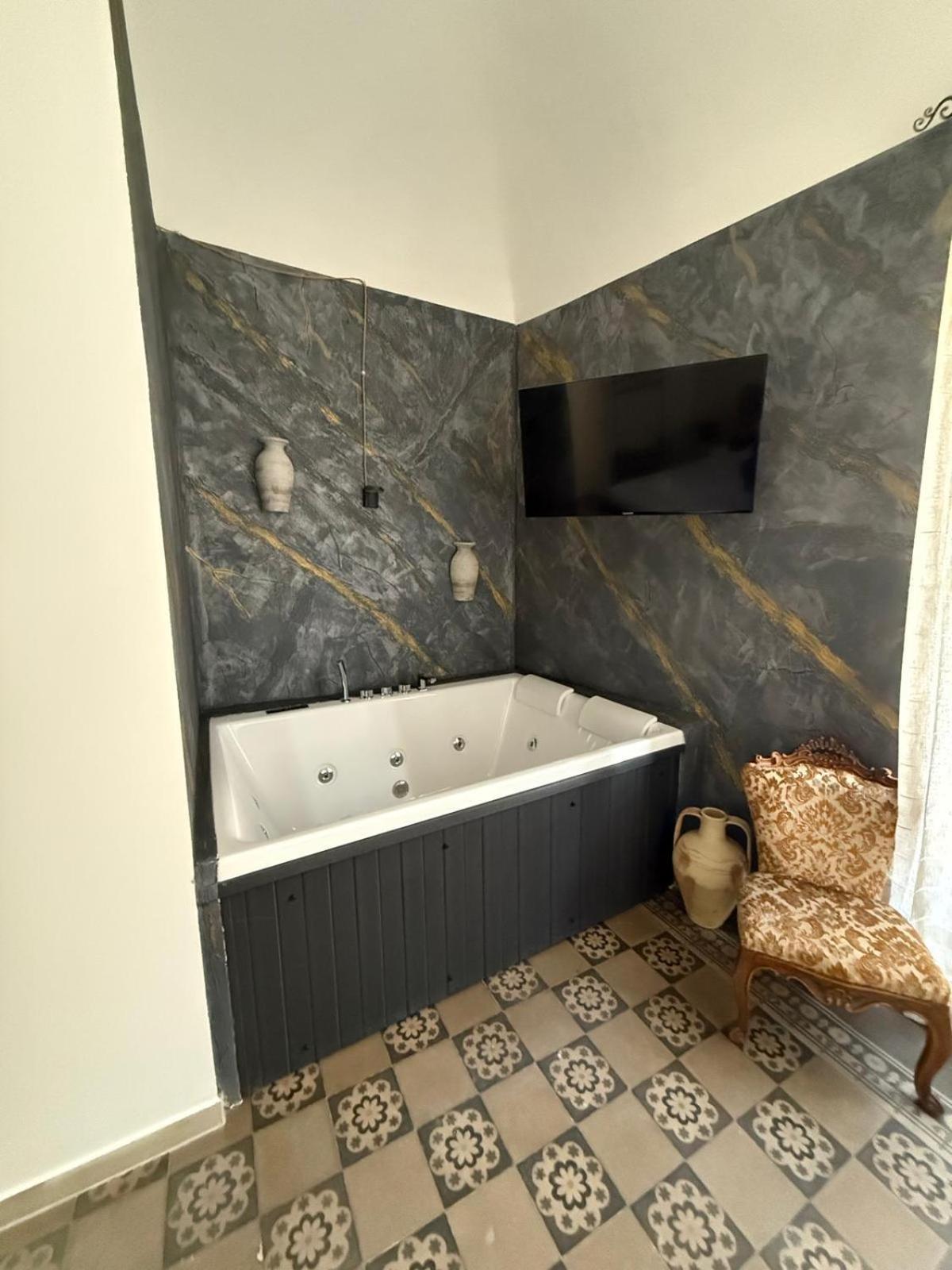 Antica Sicilia Rooms And Breakfast 卡塔尼亚 外观 照片